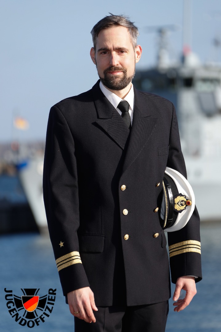 plenum_kptlt_heiko_von_ditfurth_jugendoffizier_freiburg.jpg